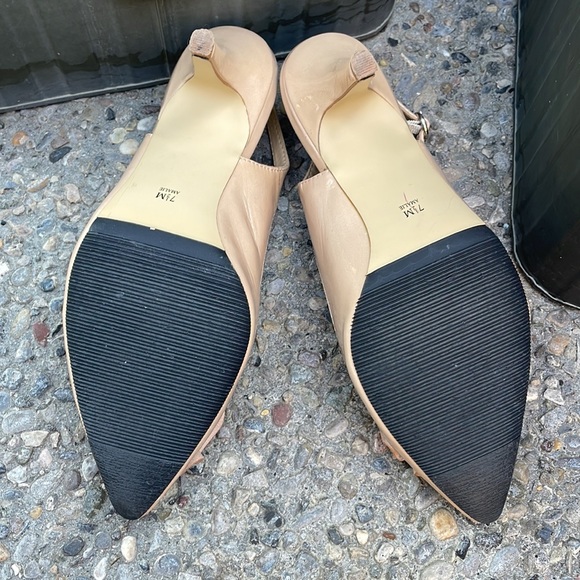 Nygard heels - Picture 3 of 5